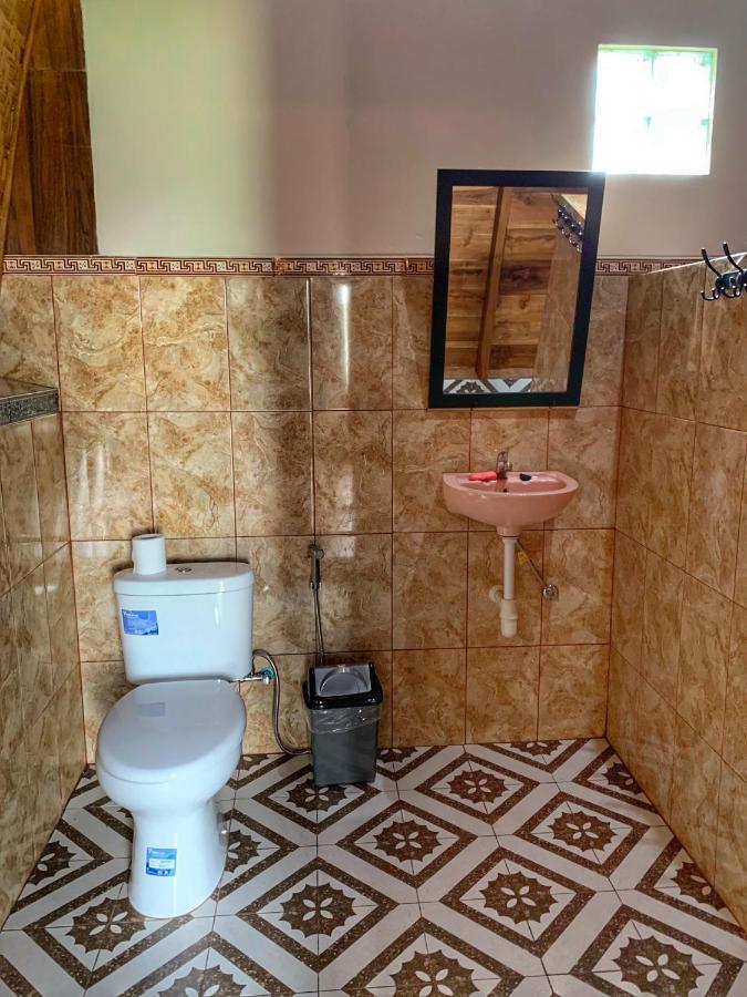 Besakih Homestay & Villa Buitenkant foto